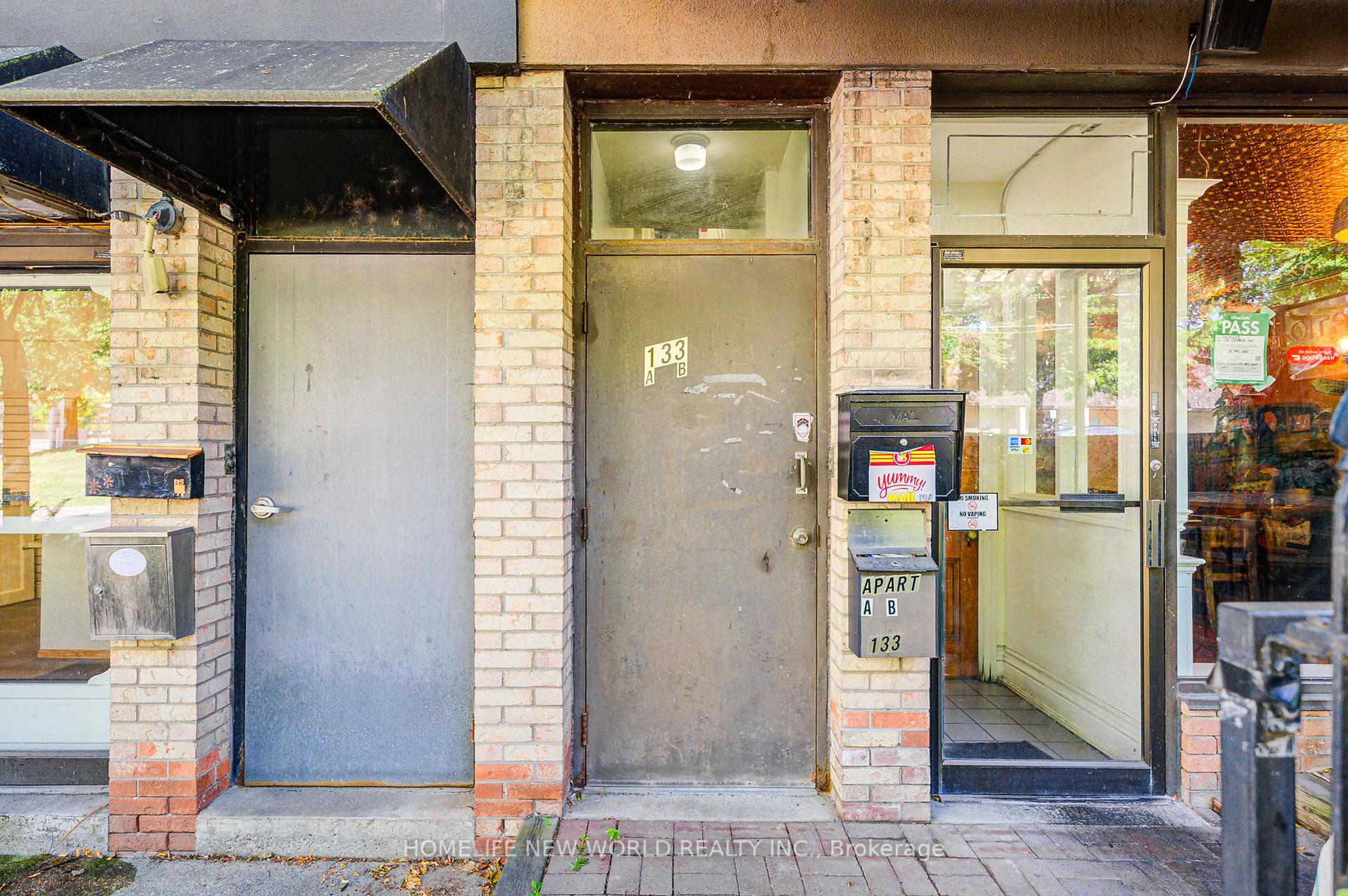 B - 133 Jefferson Avenue, Toronto 4