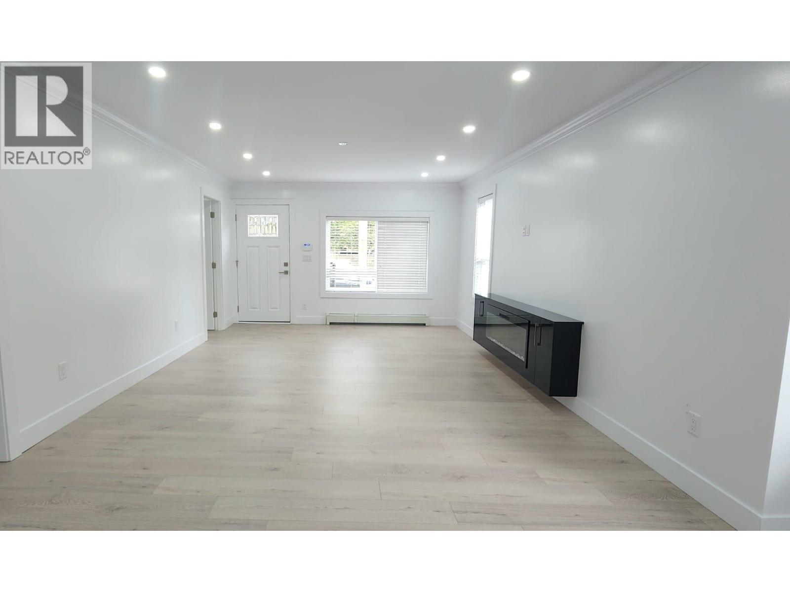 658 E 65TH AVENUE, Vancouver 2