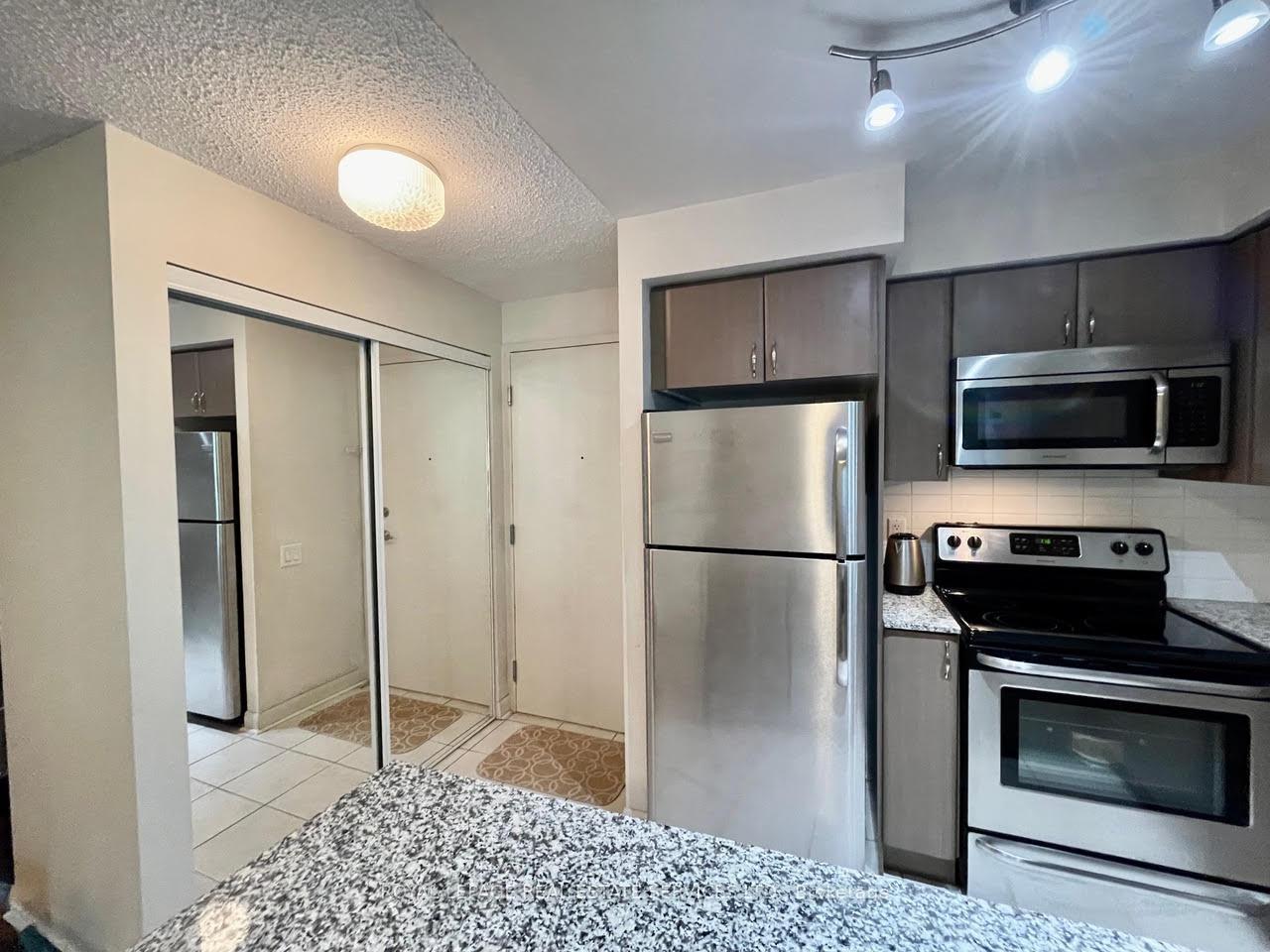 340 - 525 Wilson Avenue, Toronto 2