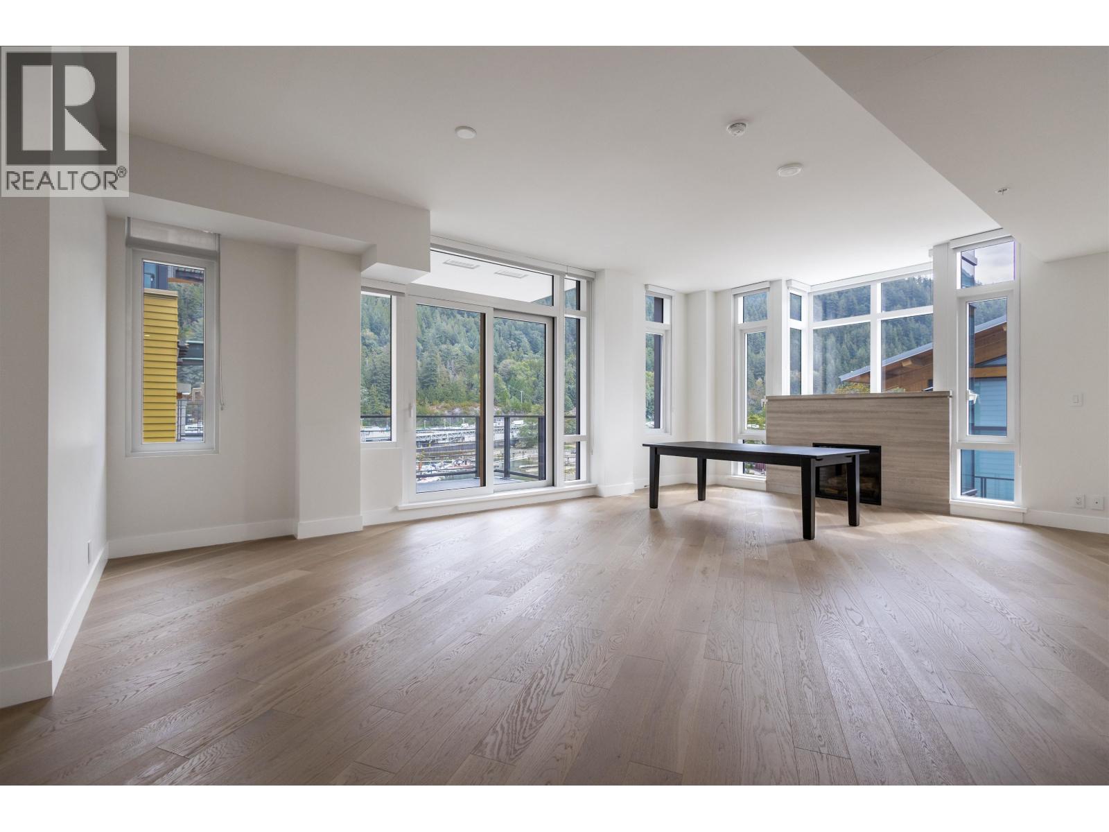 503 6699 NELSON AVE, West Vancouver 4