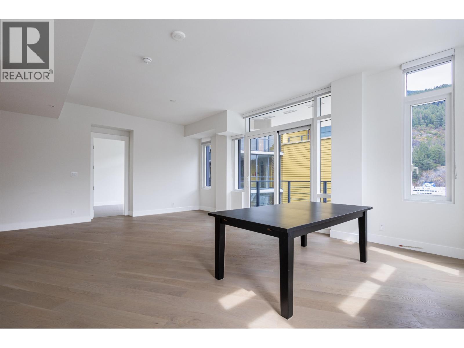 503 6699 NELSON AVE, West Vancouver 5