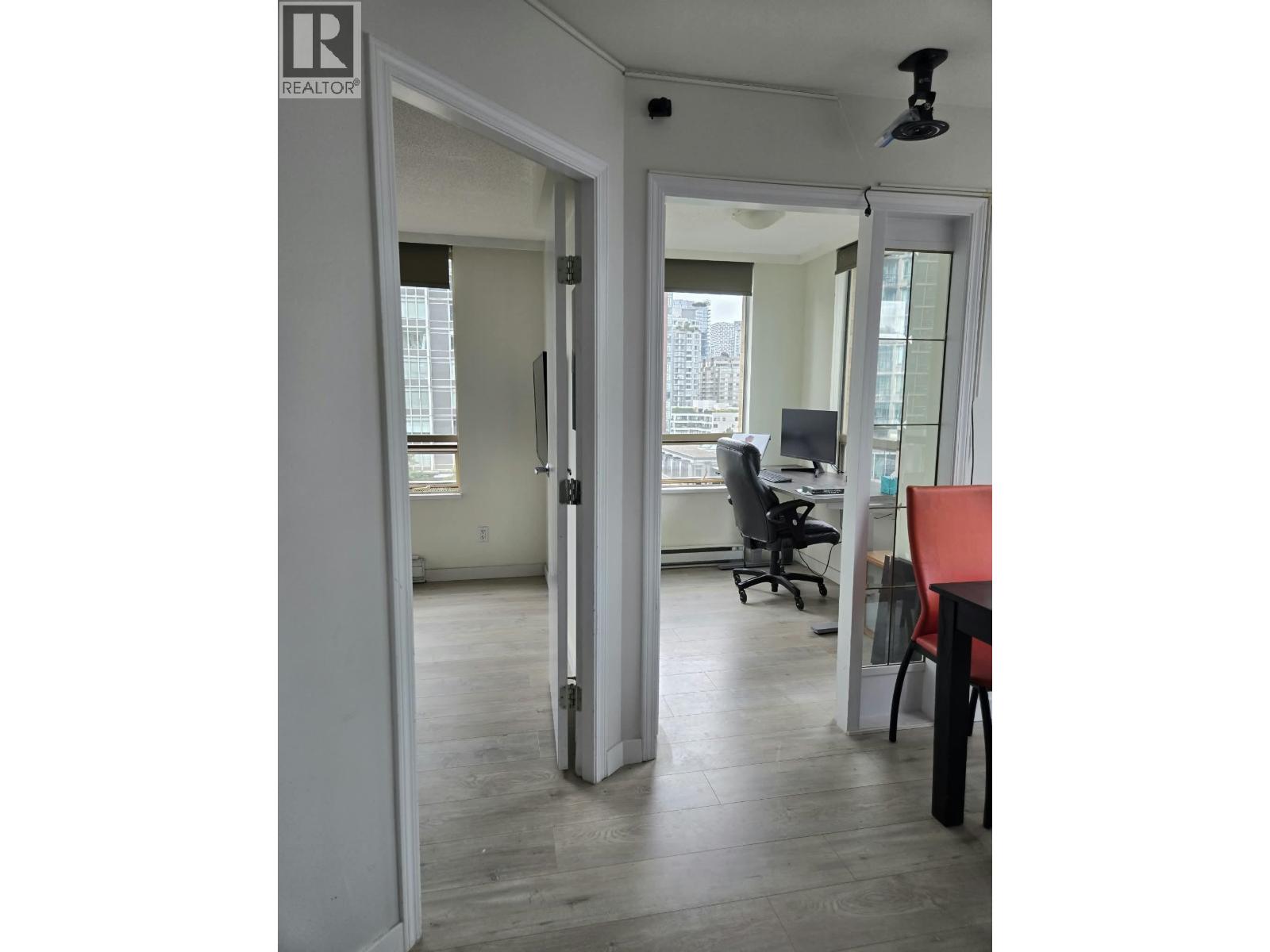 903 822 HOMER STREET, Vancouver 5