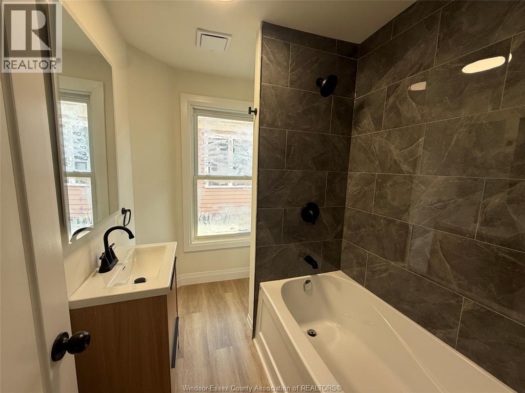 643 PIERRE Unit# 2, Windsor 2