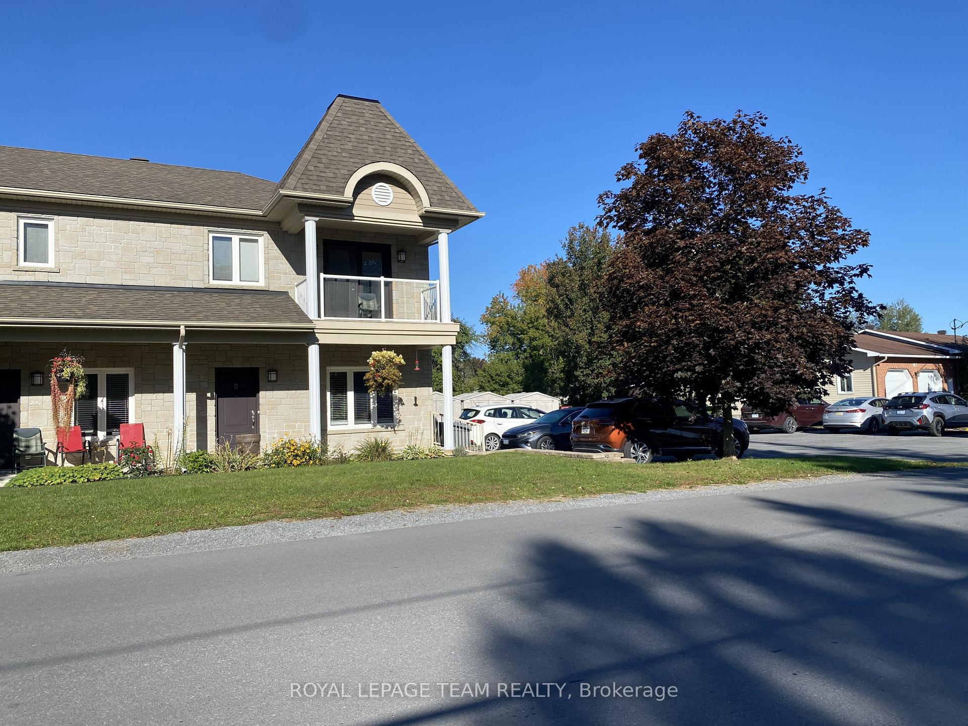 6 - 94 Bourdeau Boulevard, The Nation 3