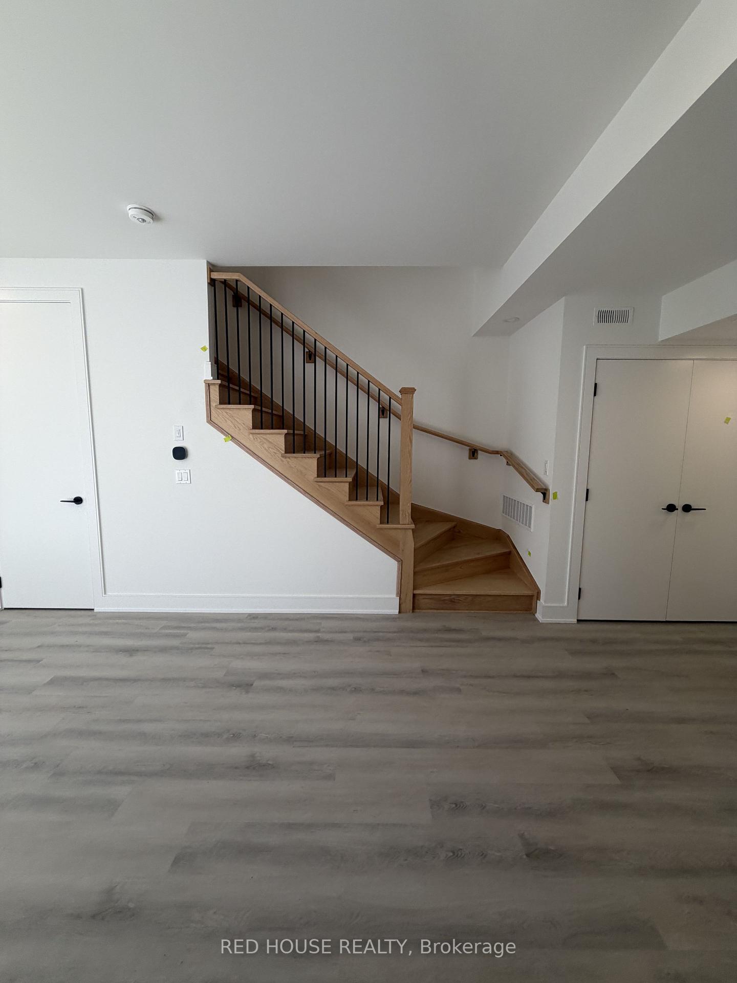 238 Ellis Avenue, St. Catharines 5
