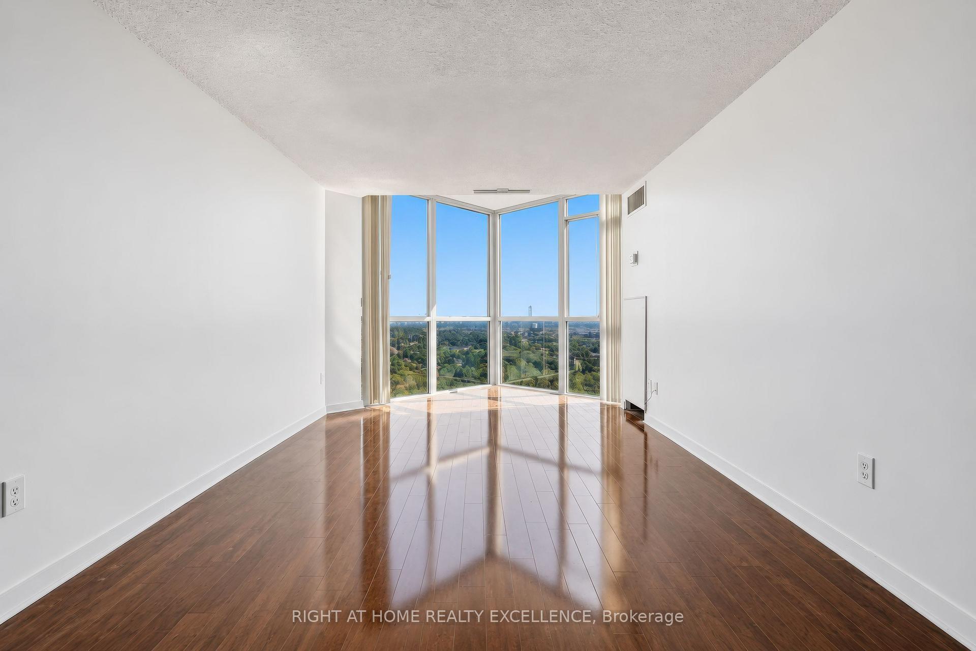 3703 - 7 Concorde Place, Toronto 2