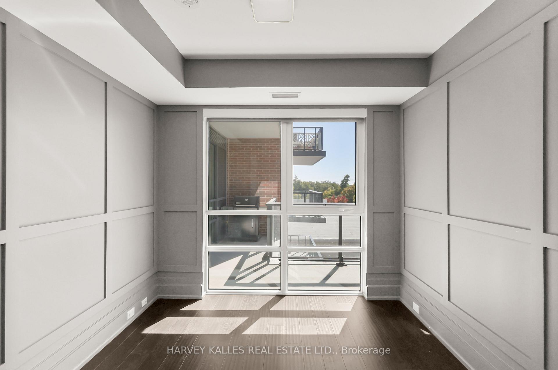 401 - 3 Southvale Drive, Toronto 4