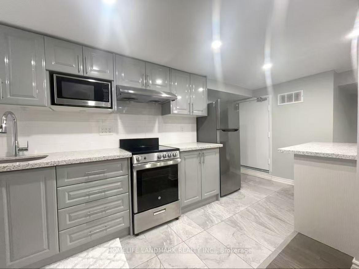 Bsmt - 40 Rusholme Drive, Toronto 4
