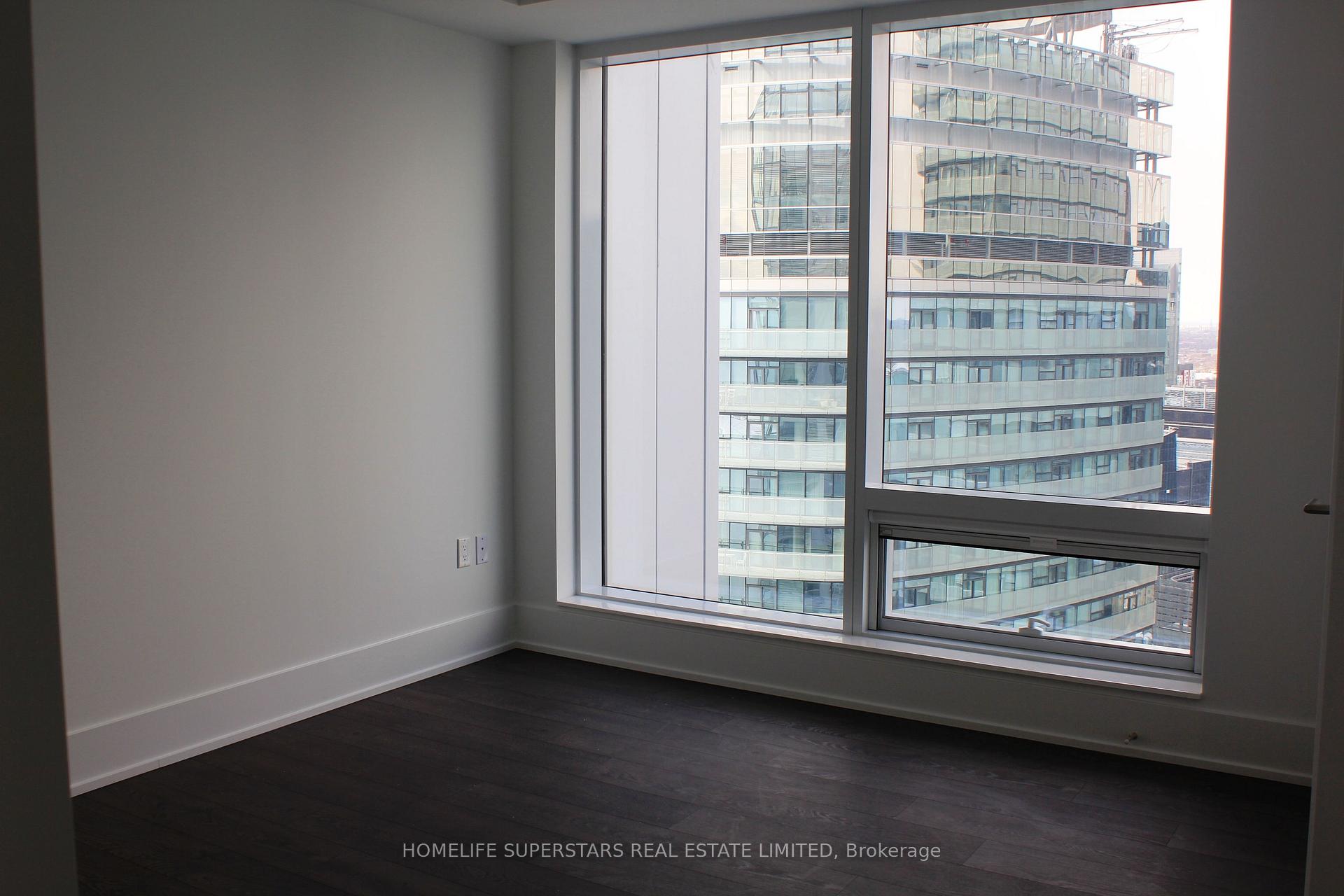 6103 - 10 York Street, Toronto 5