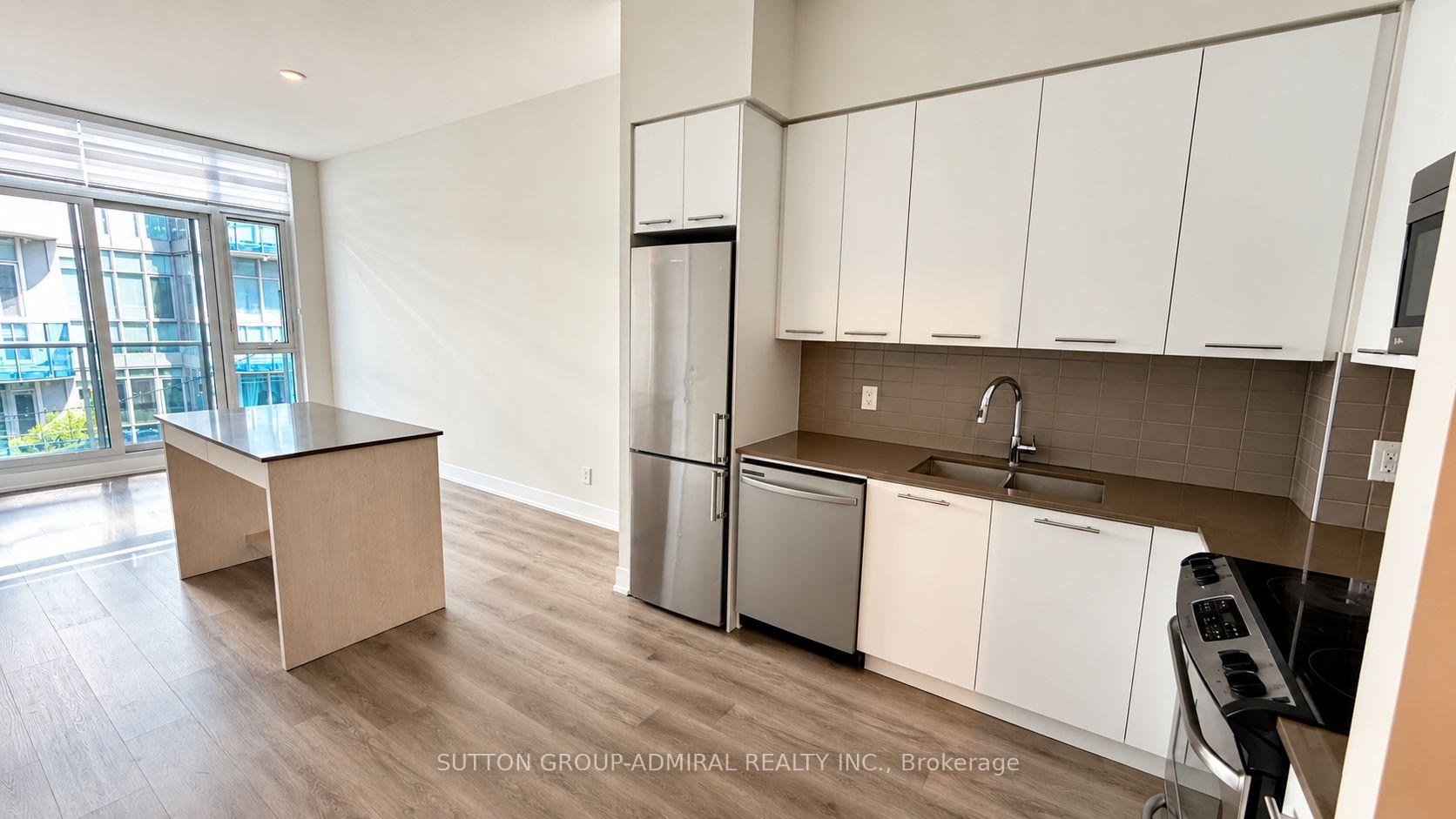 744 - 9471 Yonge Street, Richmond Hill 3
