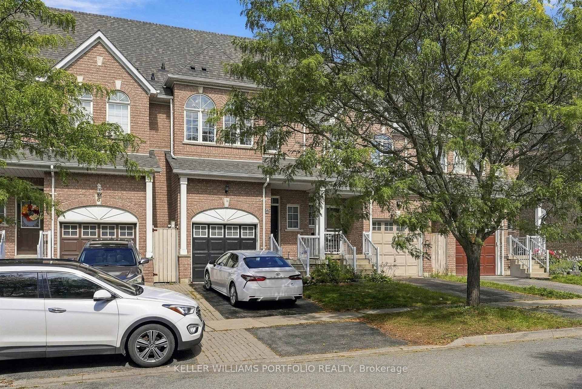 8 Gateway Court, Whitby 3