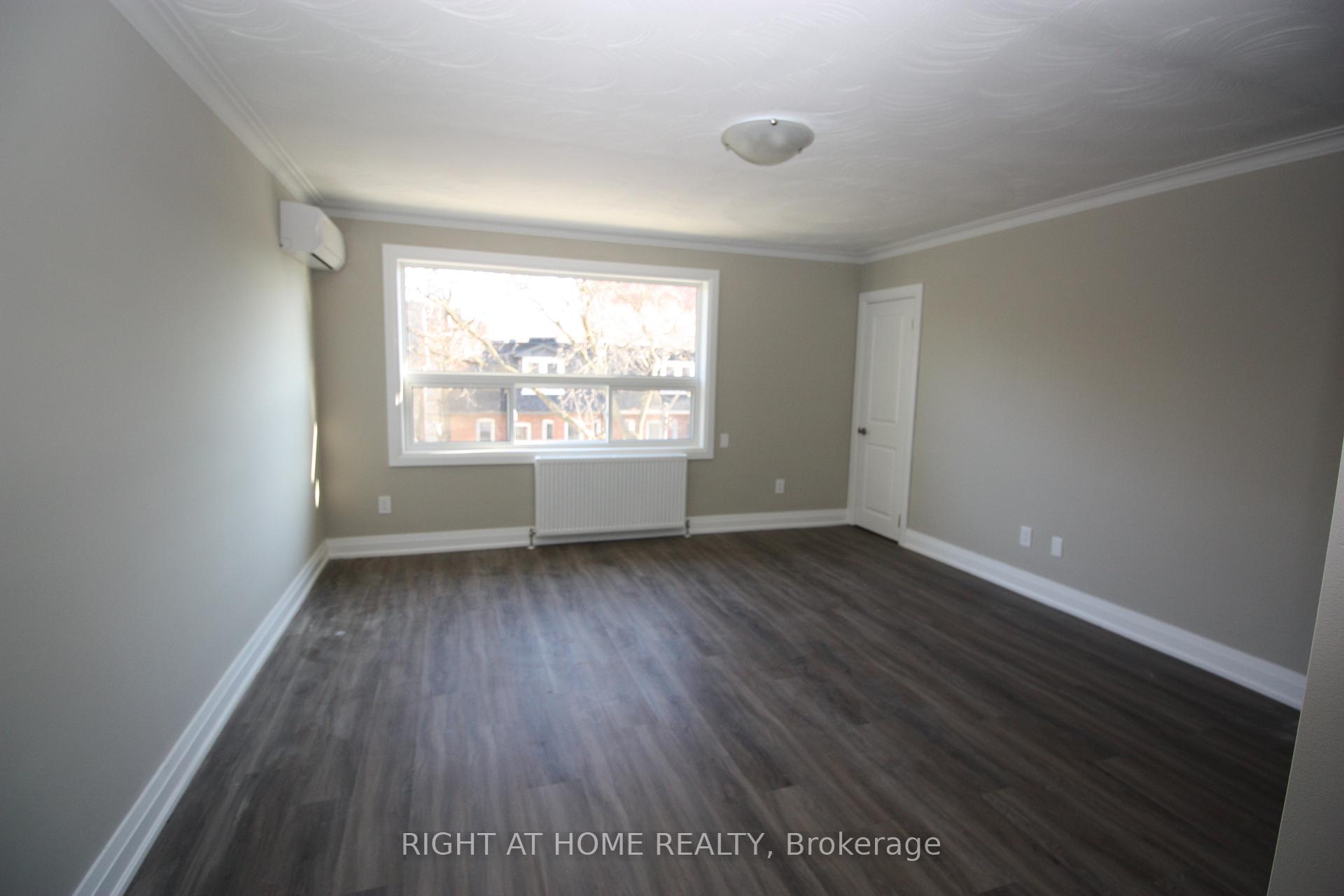 4 - 2 Glen Gordon Road, Toronto 4