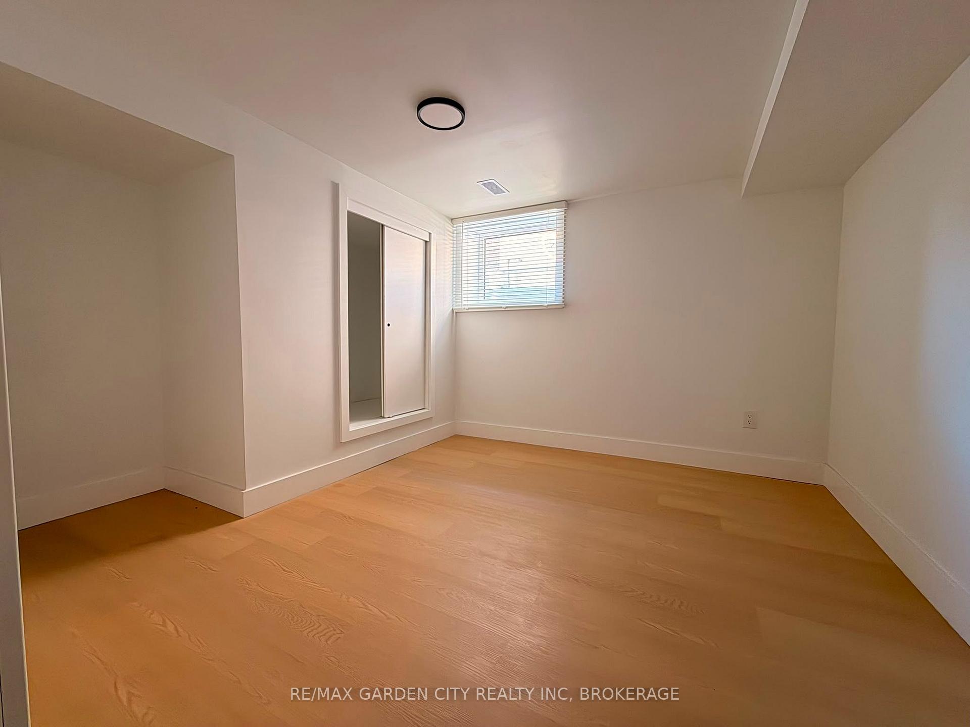 5261 Buchanan Avenue, Niagara Falls 3