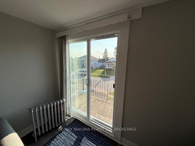 UPPER - 12 West Street S, Thorold 5