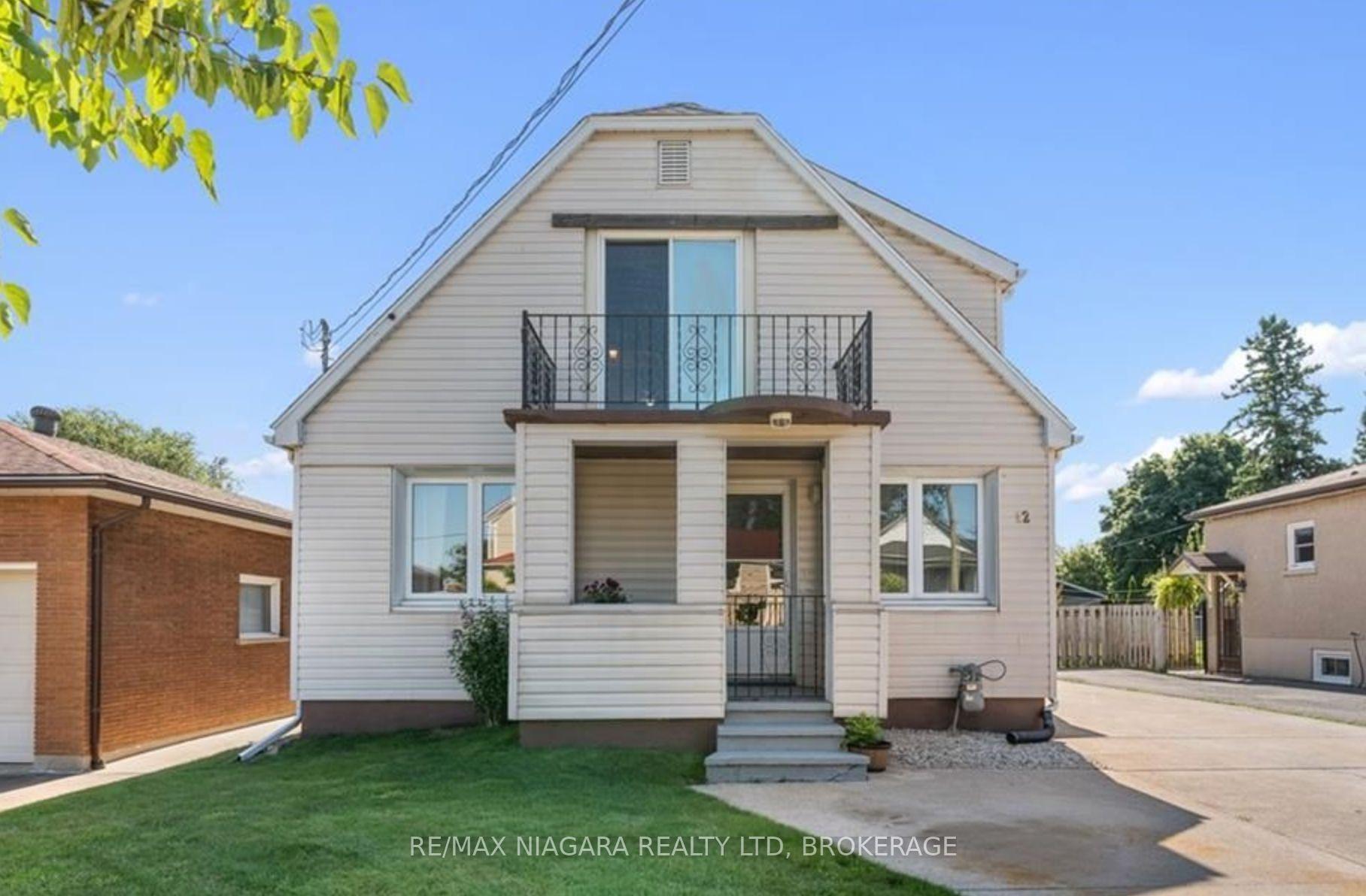 UPPER - 12 West Street S, Thorold 2