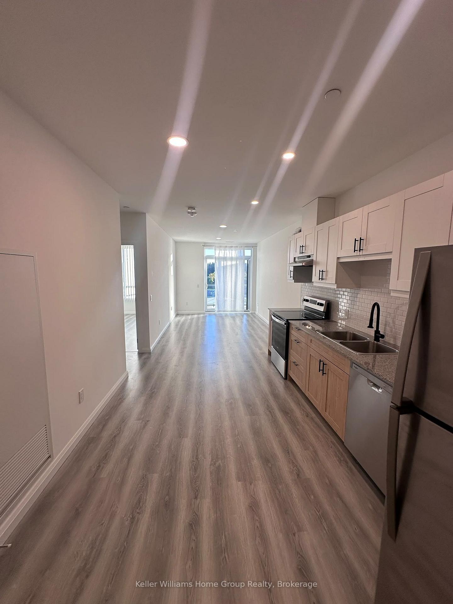 PH10 - 191 Elmira Road S, Guelph 4