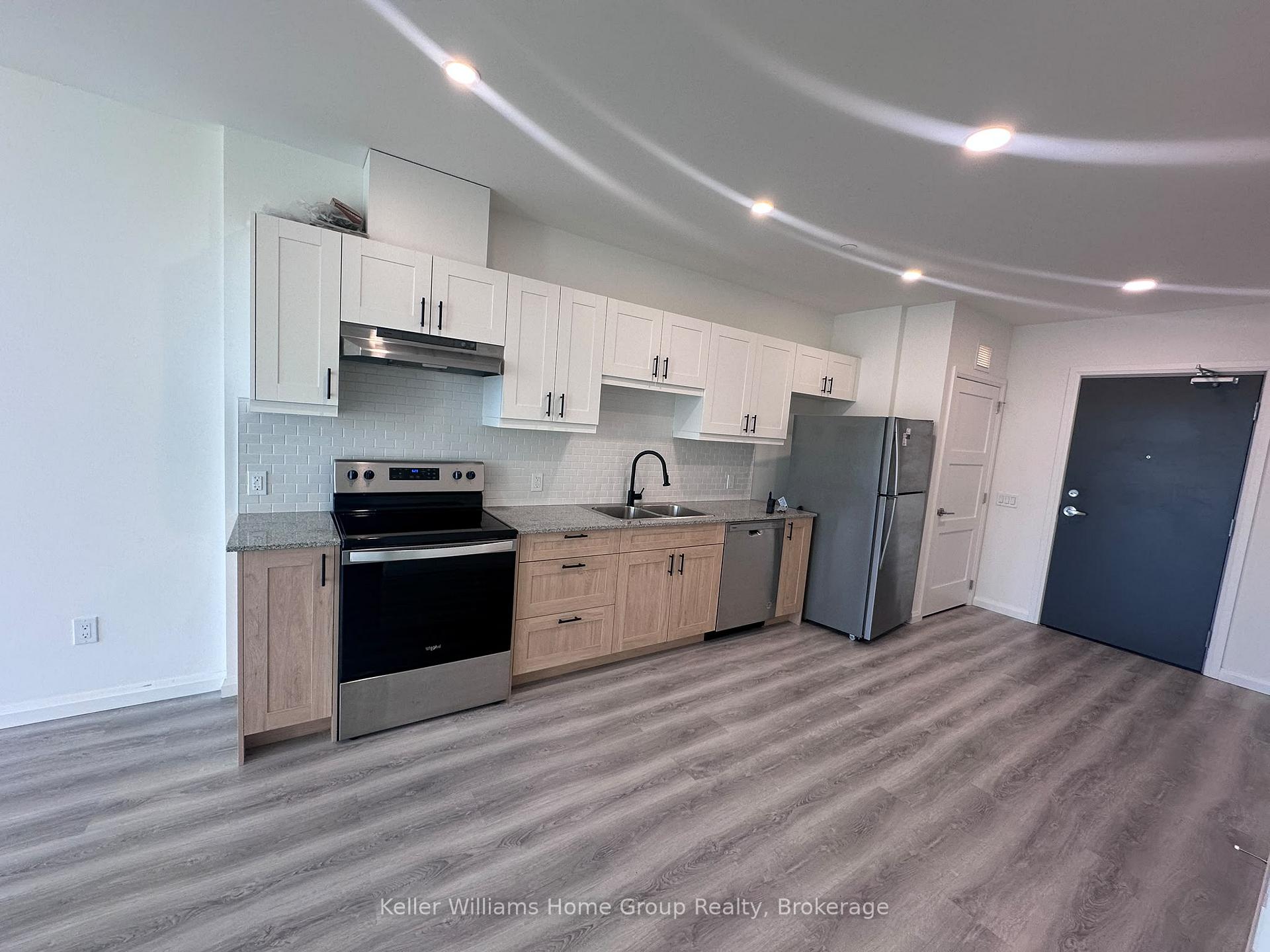 PH10 - 191 Elmira Road S, Guelph 3