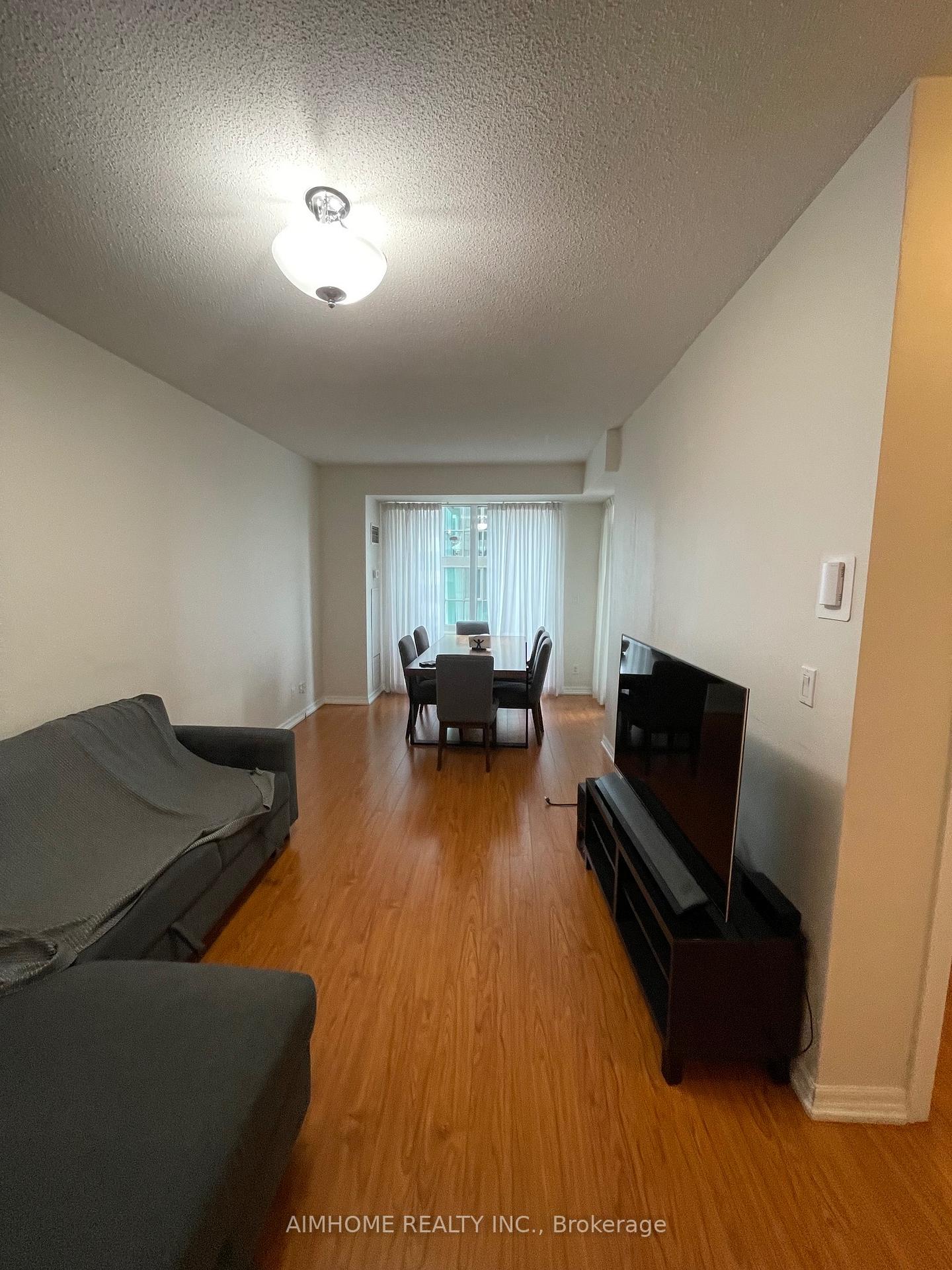 2008 - 300 Bloor Street E, Toronto 3