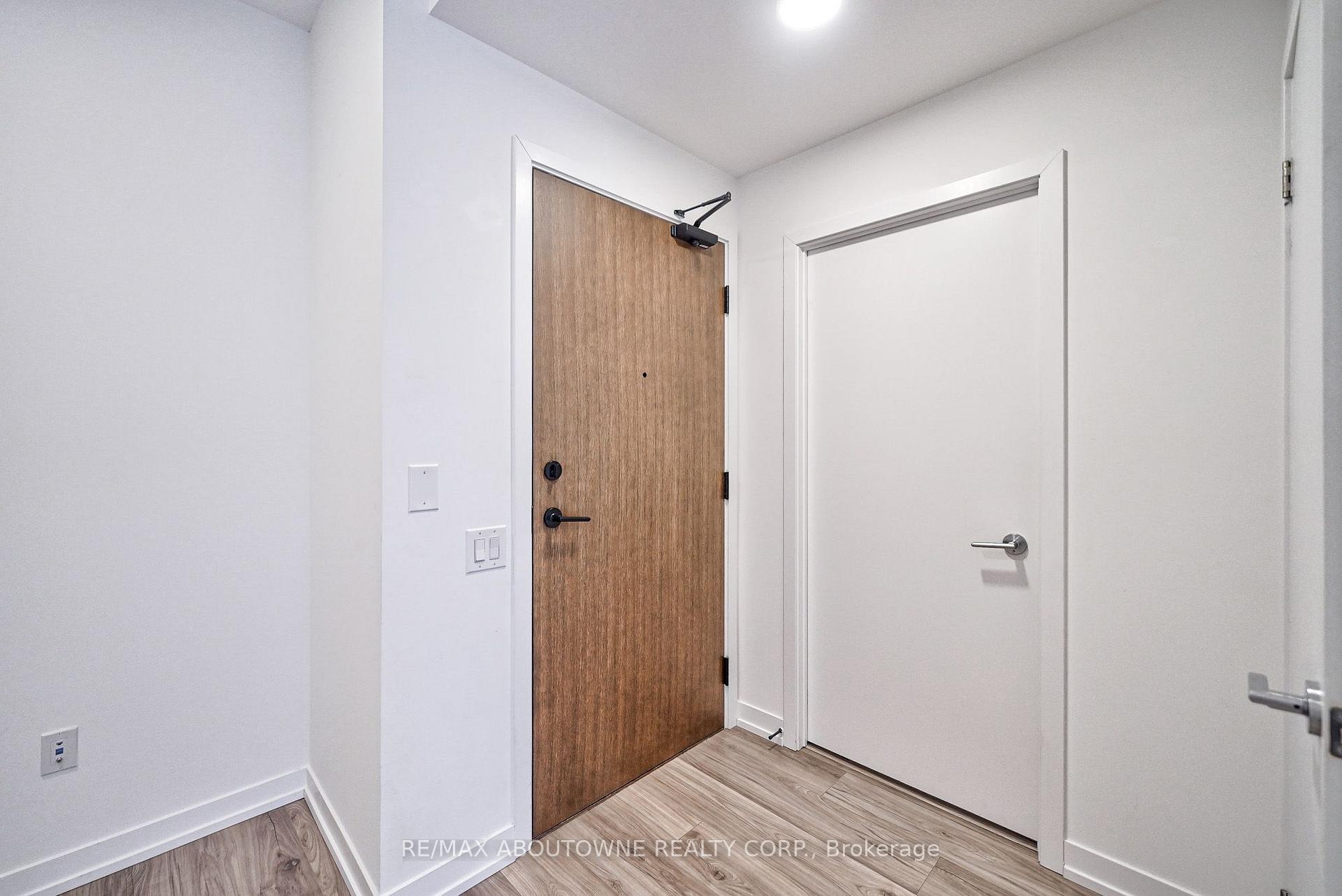 3603 - 4065 Confederation Parkway, Mississauga 3