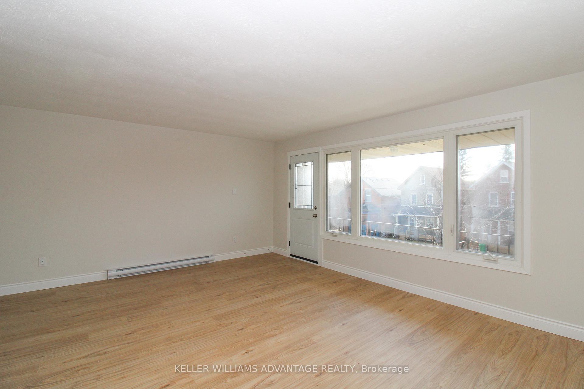 Upper - 506 SHERBROOKE Street, Peterborough 3