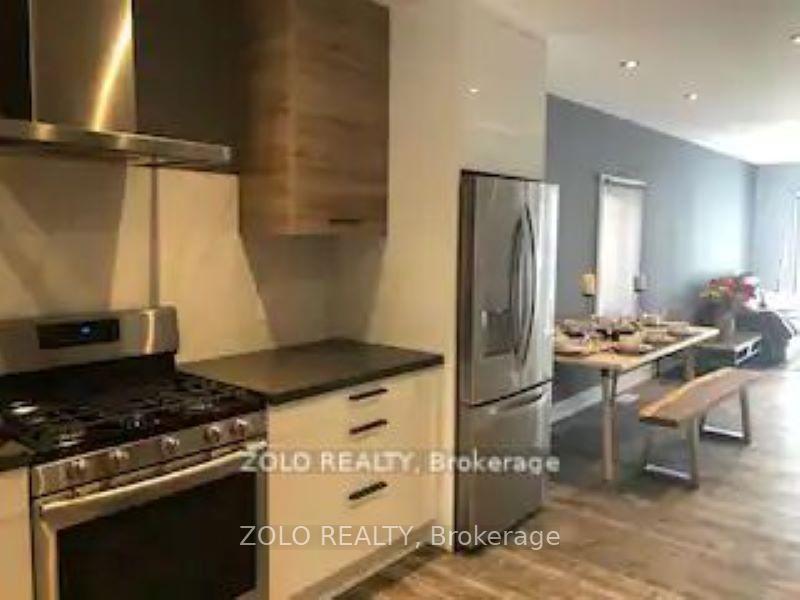 Main - 144 Northcliffe Boulevard, Toronto 2