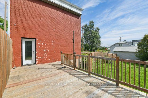 218 Main Street E, Champlain 2