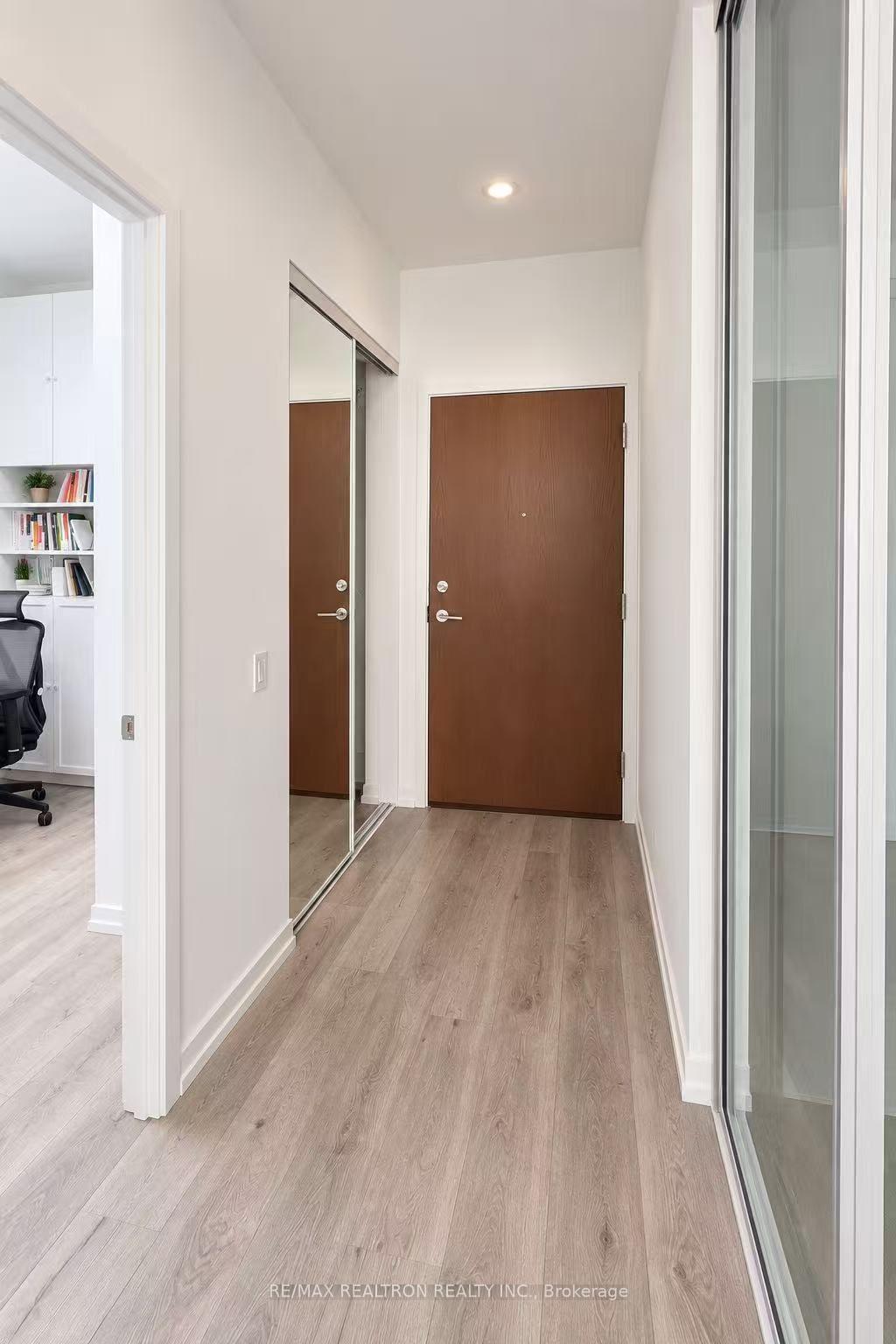 202 - 1000 Portage Parkway, Vaughan 3