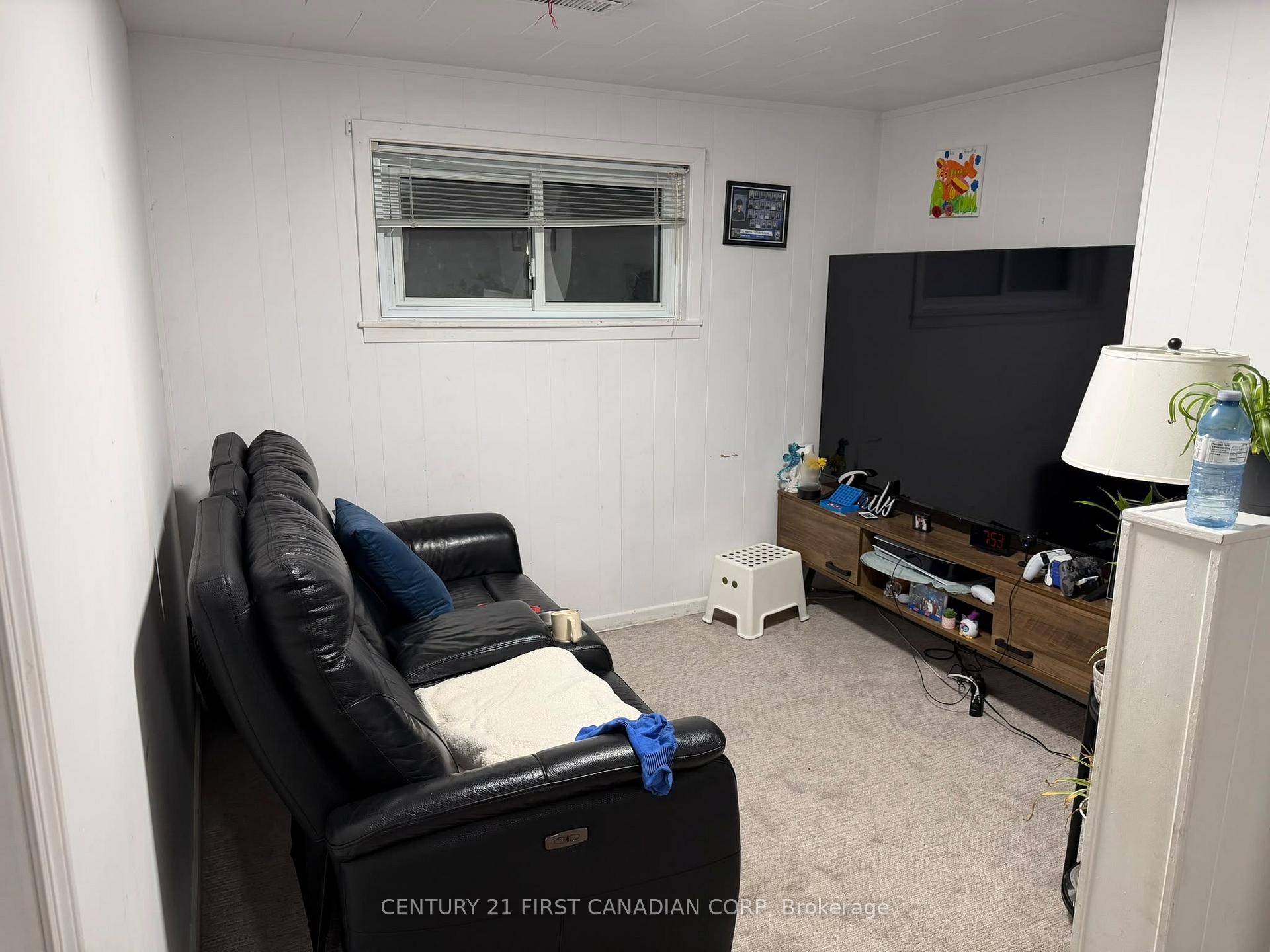 Basement - 231 Baseline Road W, London South 4