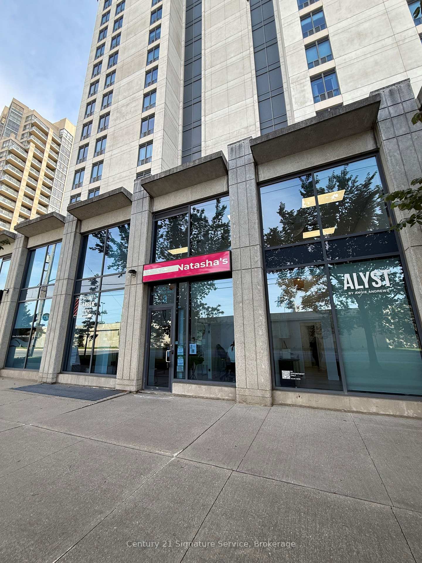 3A - 2083 Lakeshore Boulevard W Toronto Ontario Canada Lease commercial Joaette Young Century 21 Signature Service