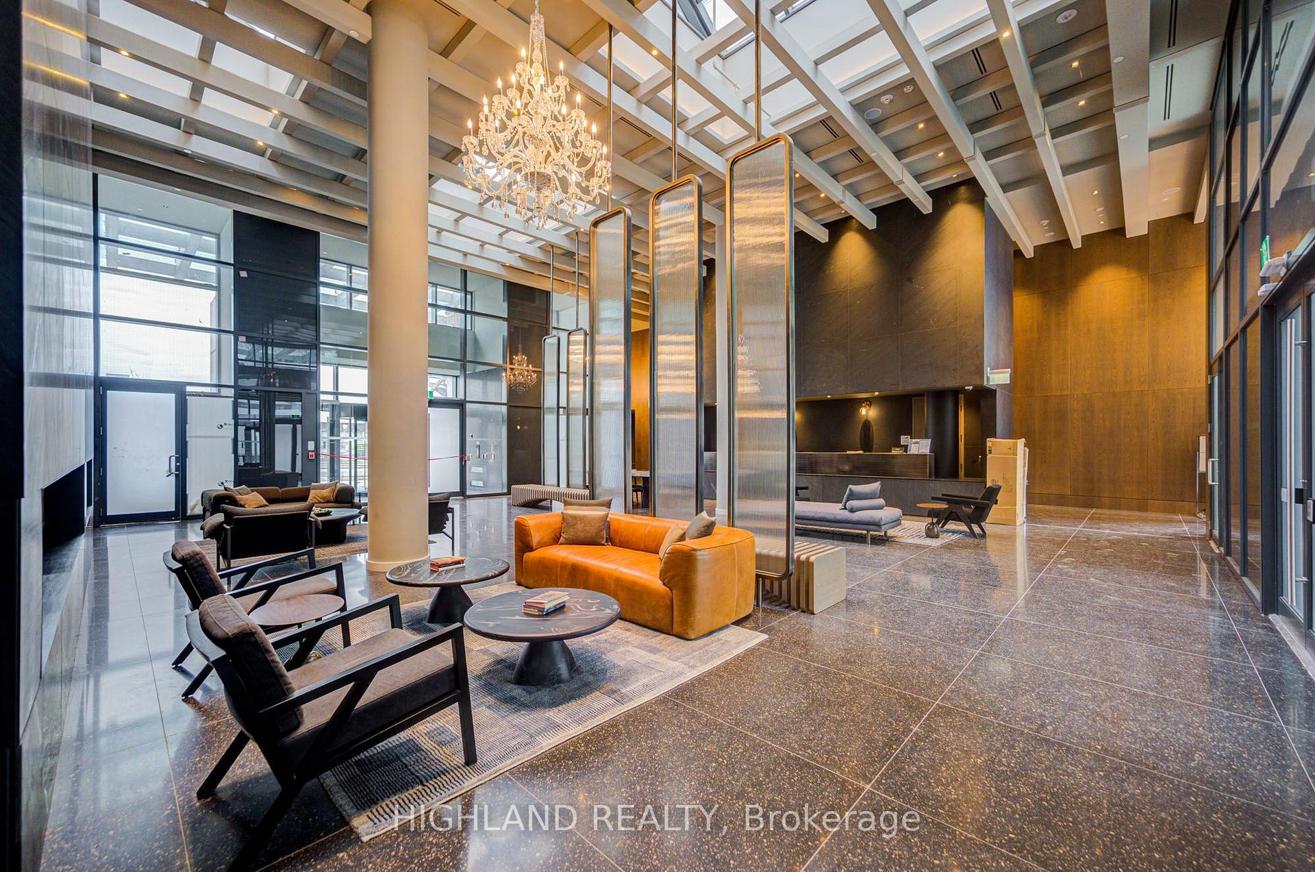 2705 - 8 Interchange Way, Vaughan 4
