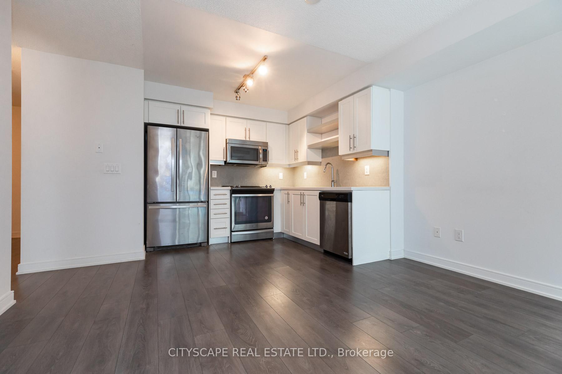 702 - 525 Adelaide Street W, Toronto 2