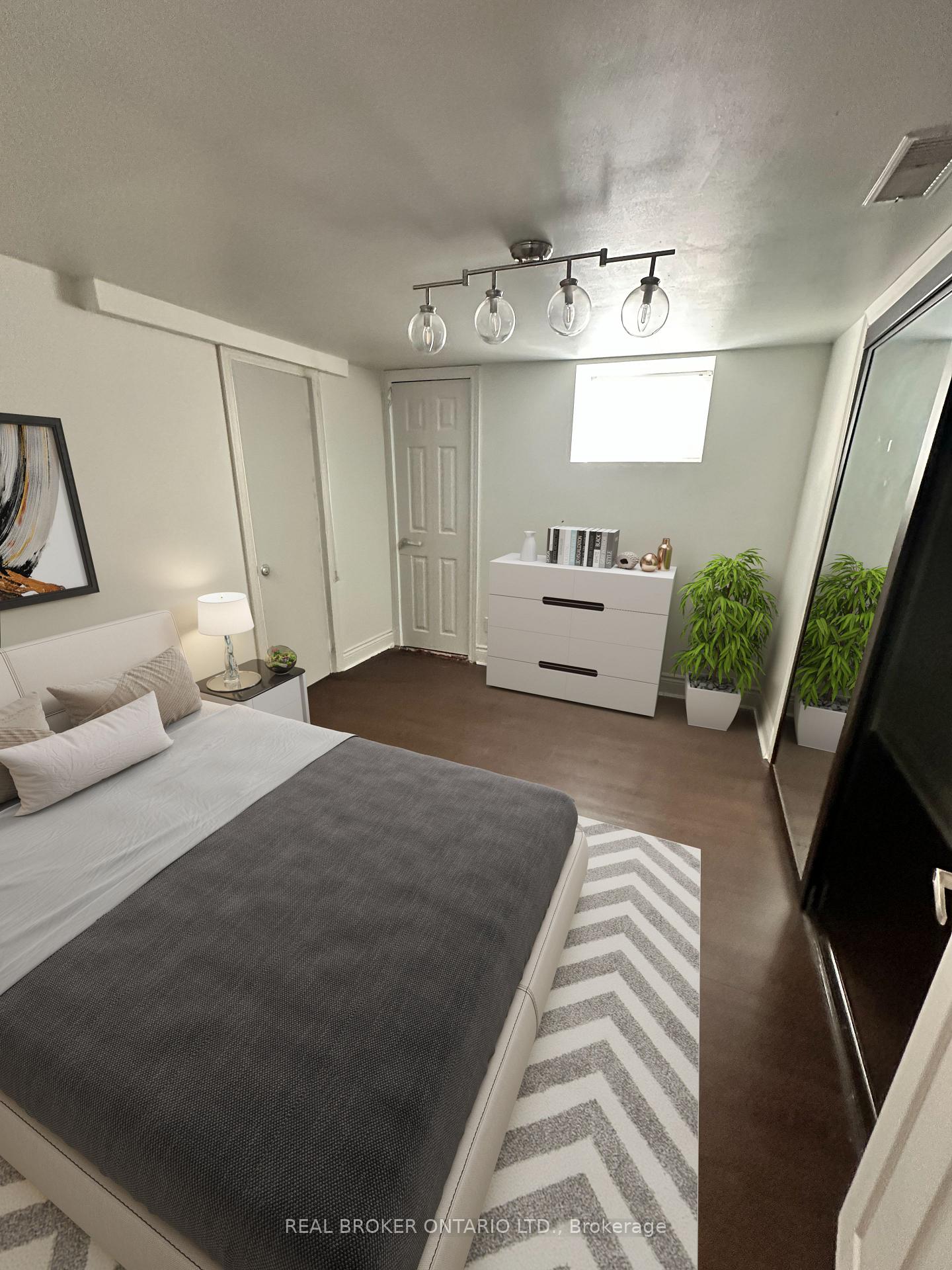 Lower - 24 Glenburn Avenue, Toronto 5