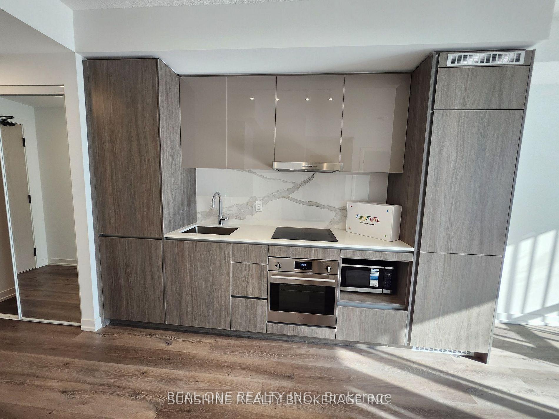 4116 - 28 Interchange Way, Vaughan 5