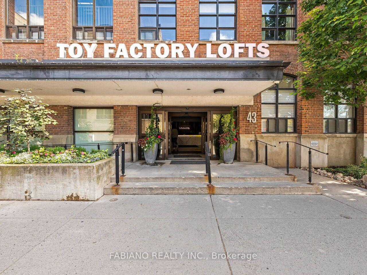 532 - 43 Hanna Avenue, Toronto 5