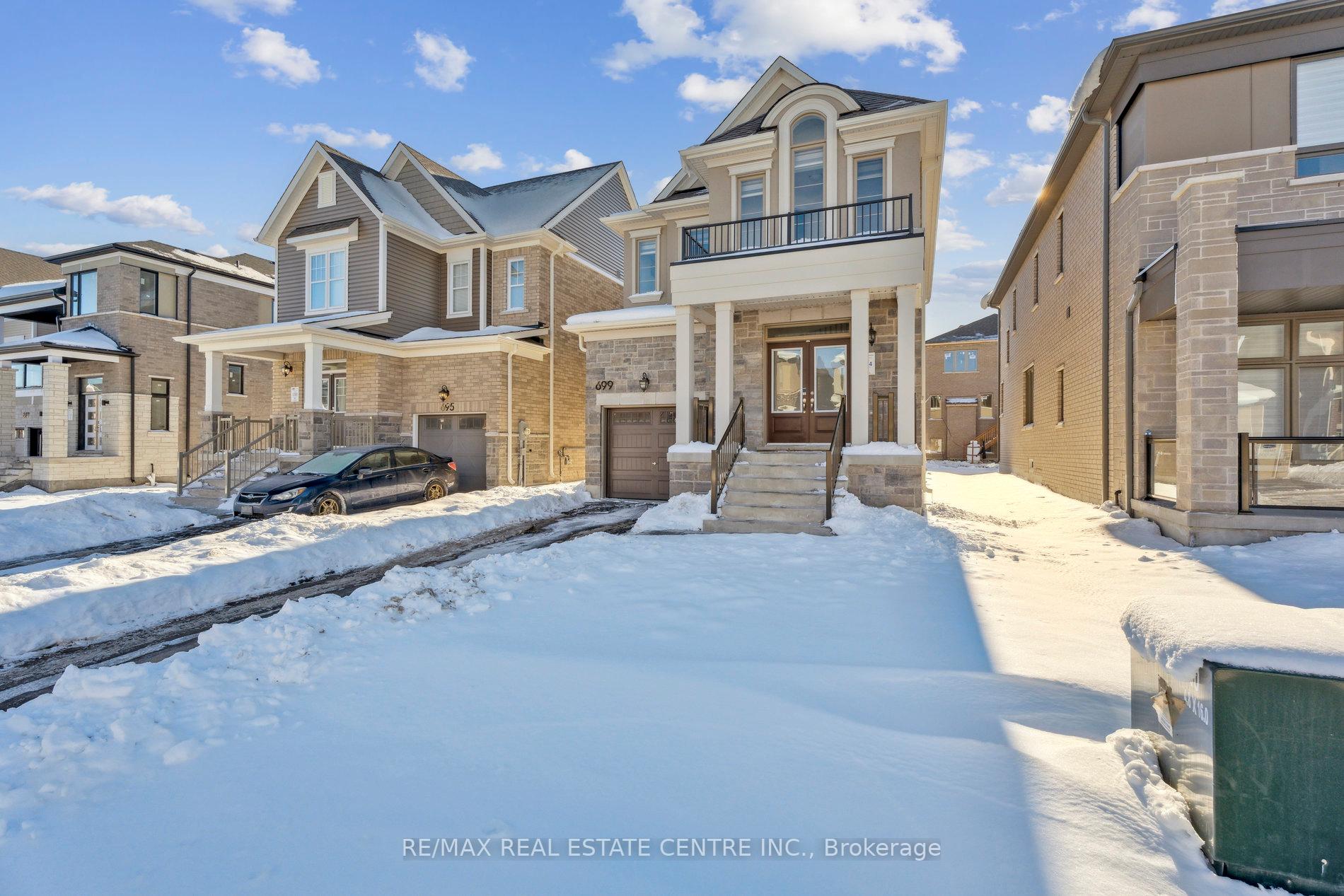 699 Newlove Street, Innisfil 2