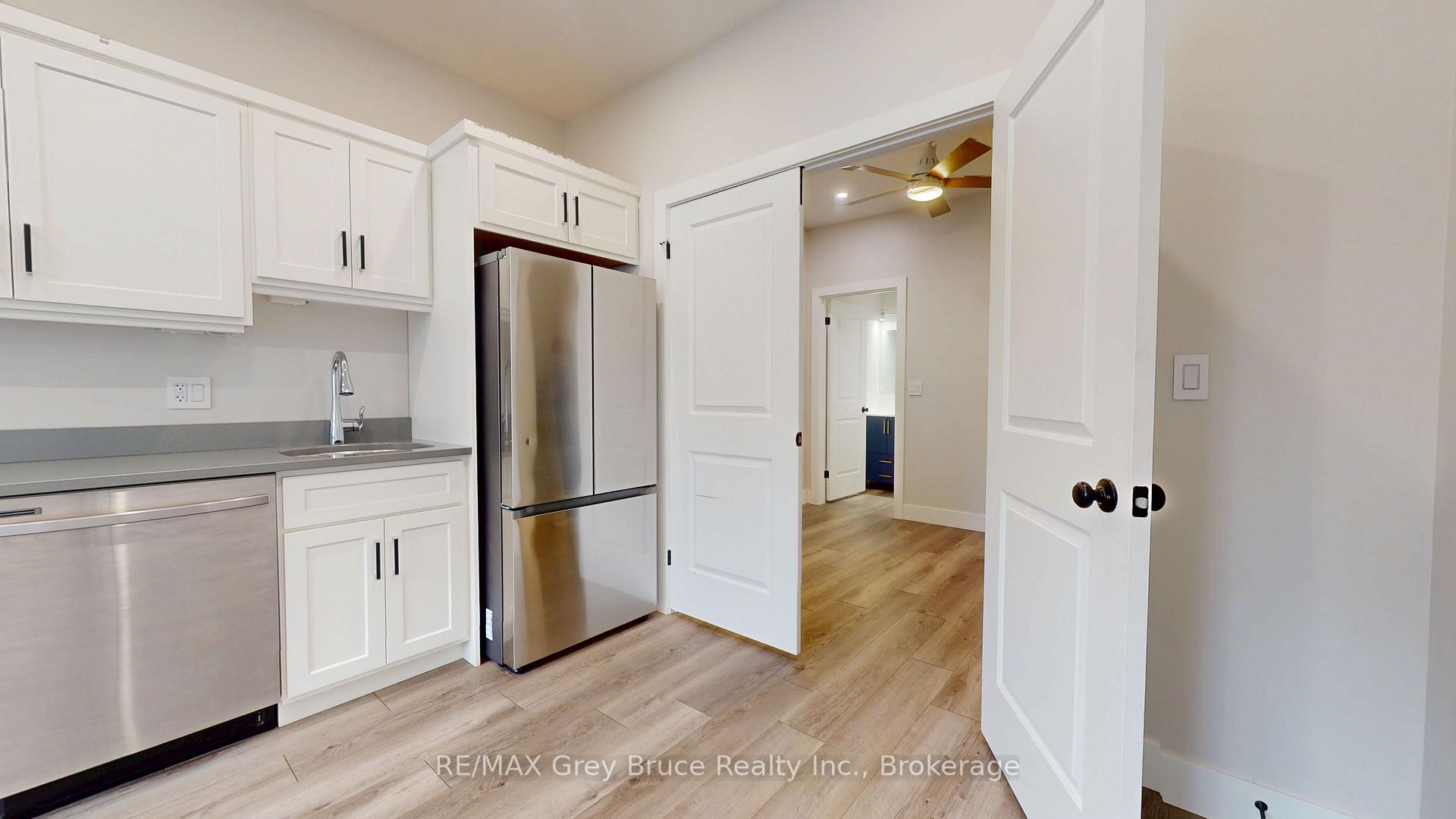 Unit 3 - 39 1st Avenue S, Arran-Elderslie 4