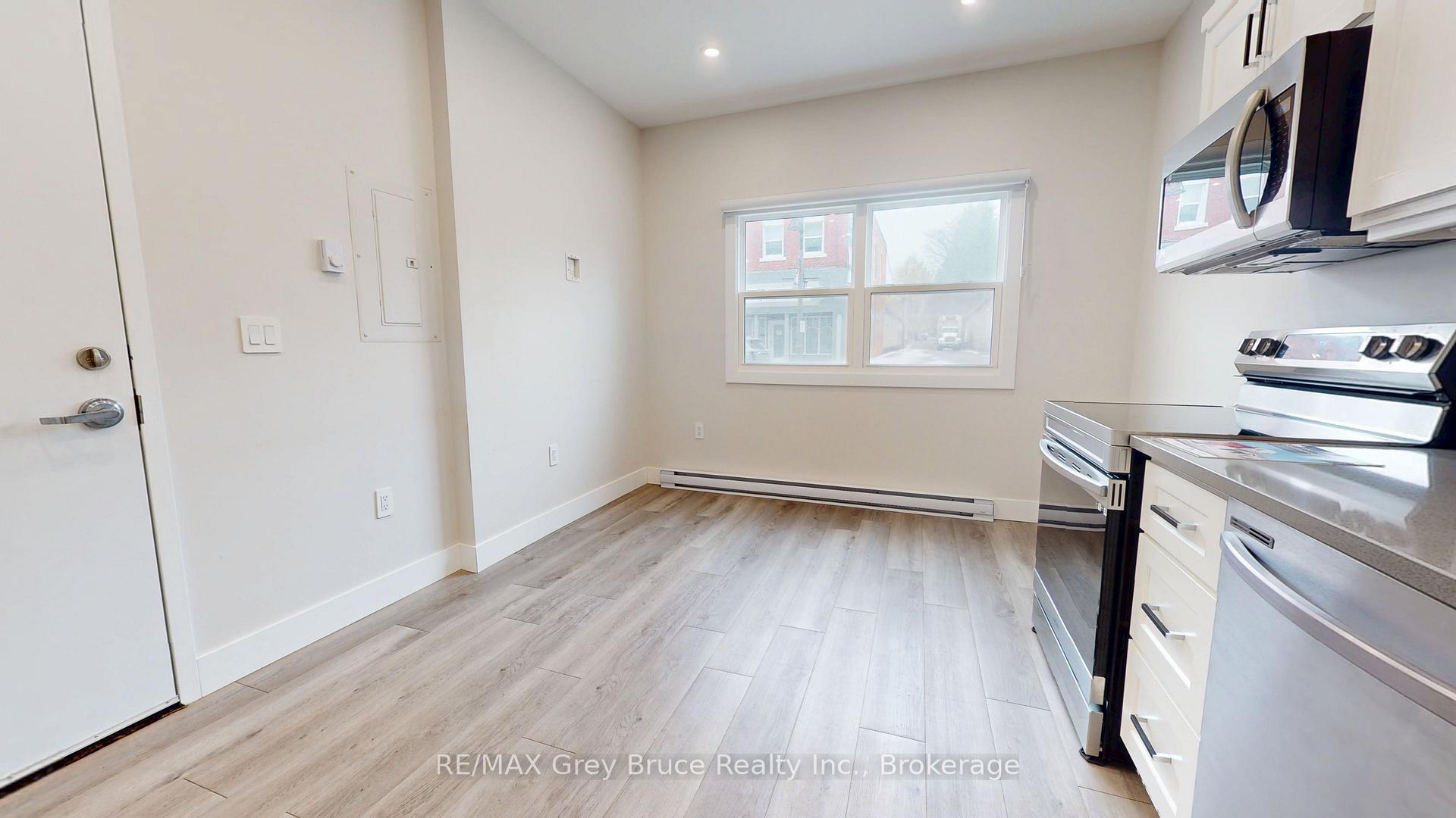 Unit 3 - 39 1st Avenue S, Arran-Elderslie 2