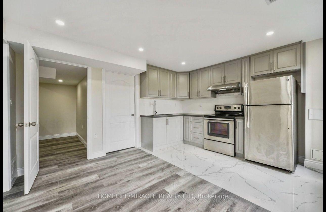 Bsmt - 18 Tysonville Circle, Brampton 3