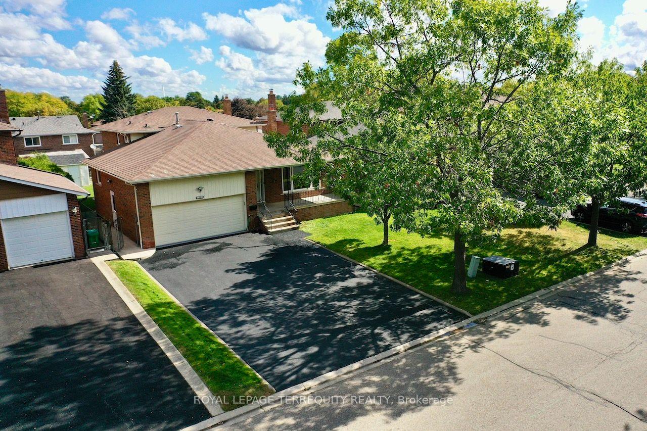 Upper Level - 13 Milford Crescent, Brampton 2