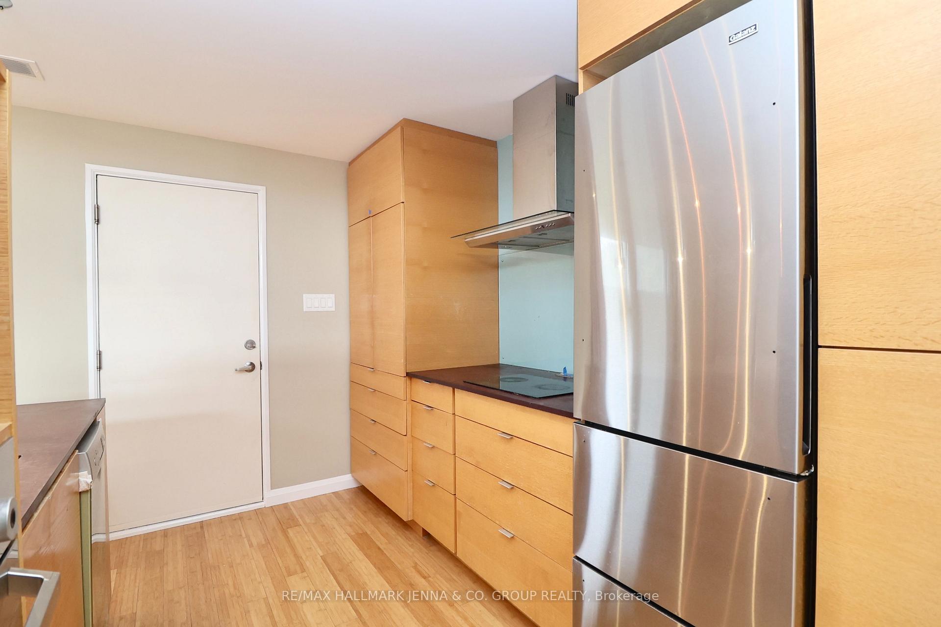 3 - 331 Osgoode Street, Ottawa 4