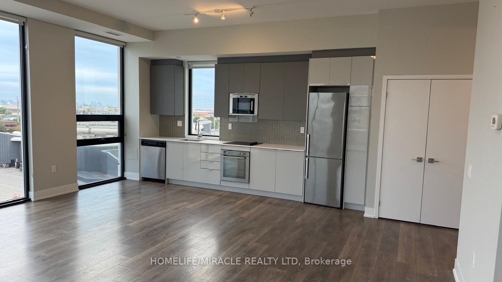 617 - 2908 Hwy 7, Vaughan 2