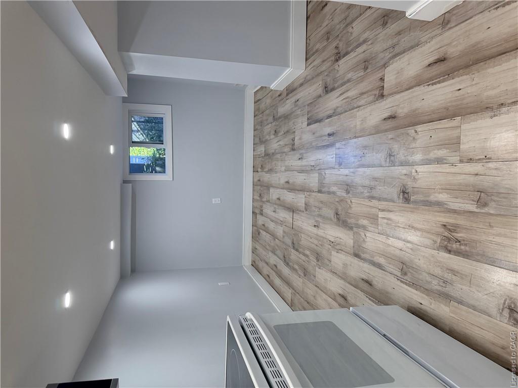 LOWER - 411 Paling Avenue, Hamilton 3