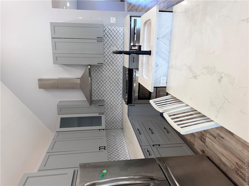 Upper - 411 Paling Avenue, Hamilton 5