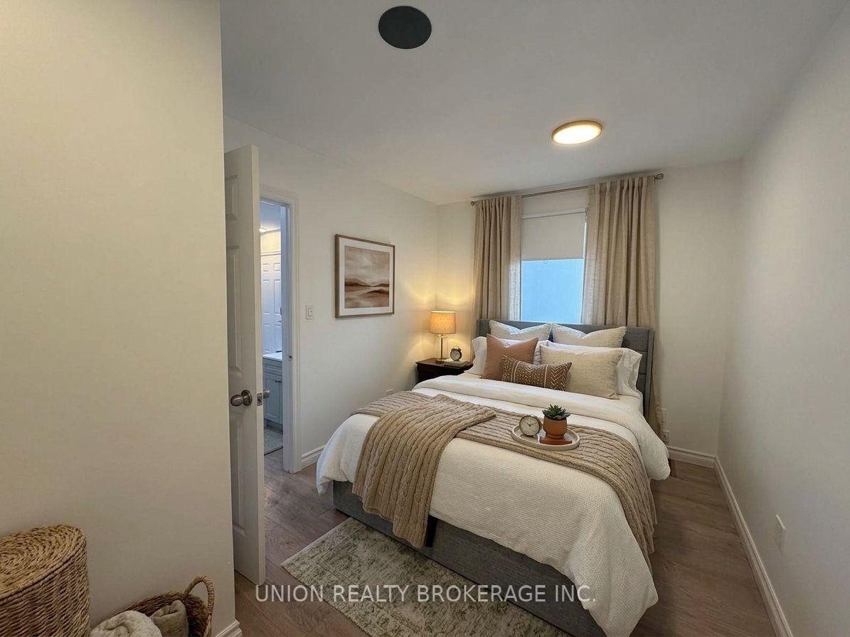 Upper - 73-B Willow Avenue, Toronto 5