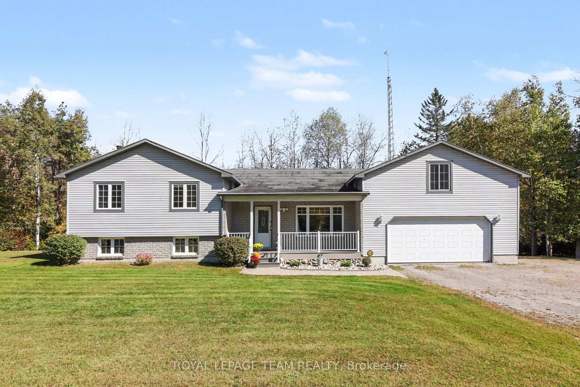 9161 County Rd. 44 Road Edwardsburgh/Cardinal Ontario Canada Sale residential Lea Wouters Right at Home Realty, Brokerage*