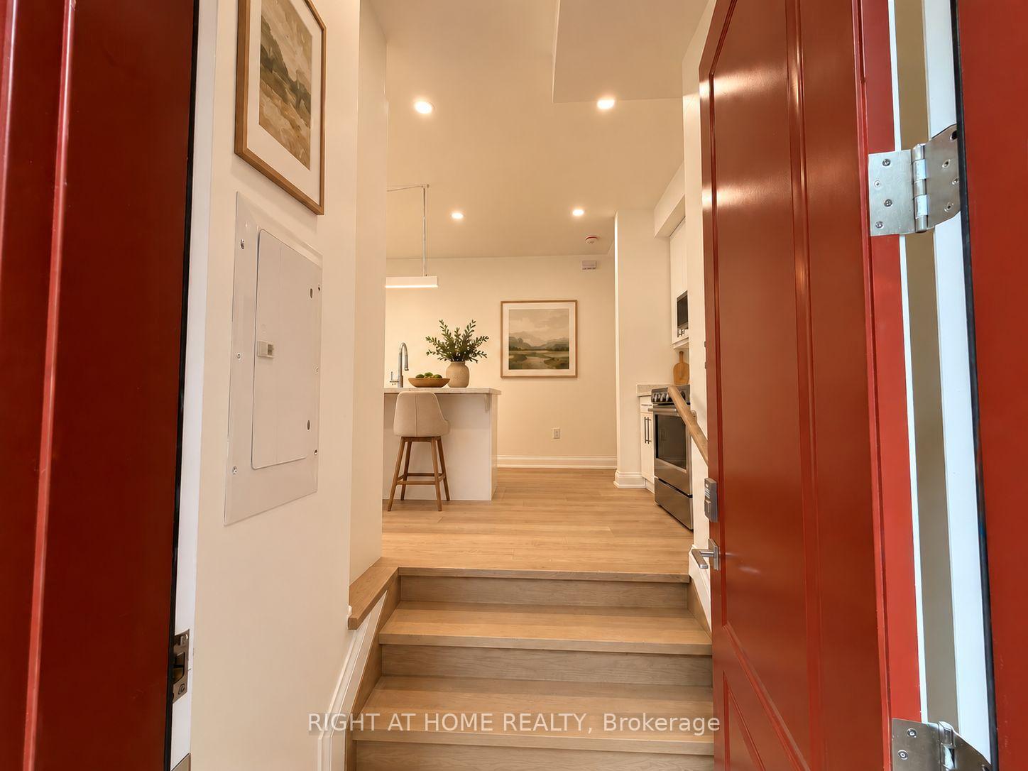 4 - 57 Hepbourne Street, Toronto 2