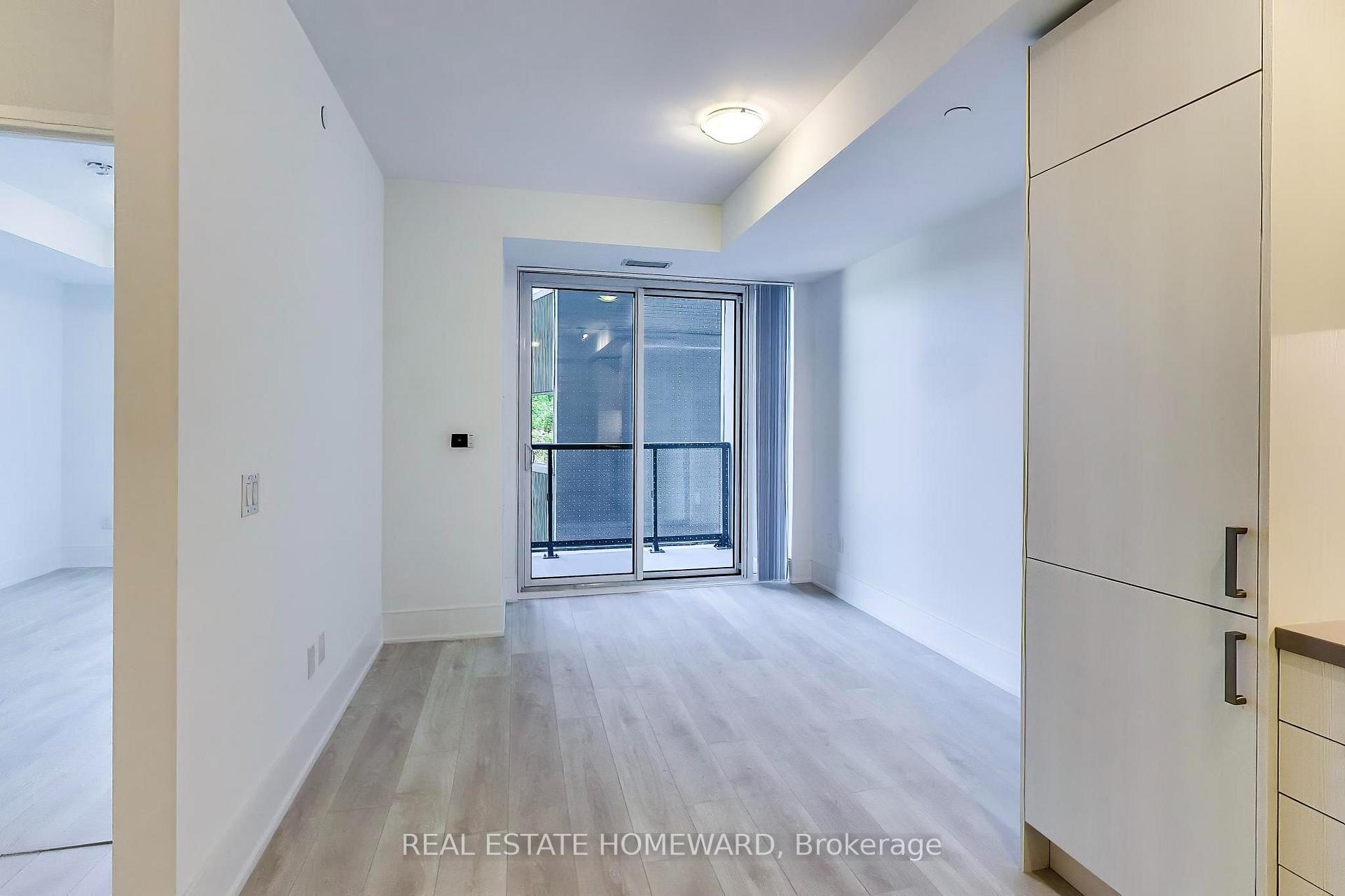 304 - 2450 Bloor Street W, Toronto 5