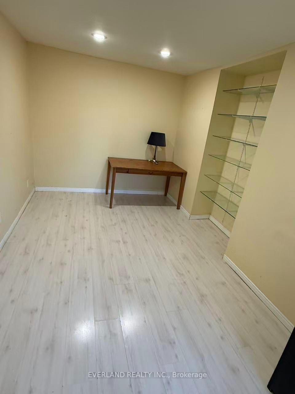 Basement - 156 Bristol Road, Newmarket 5