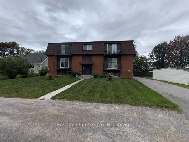 3 - 49 Oxford Road, Quinte West 2