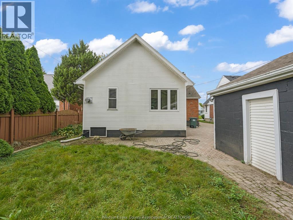 2584 CHILVER, Windsor 4
